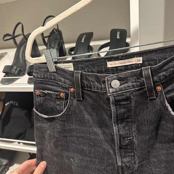 Levi’s Ribcage Jeans - Picture 2 of 3